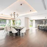 Villa Macarena - Extravagant & Luxurious Dream